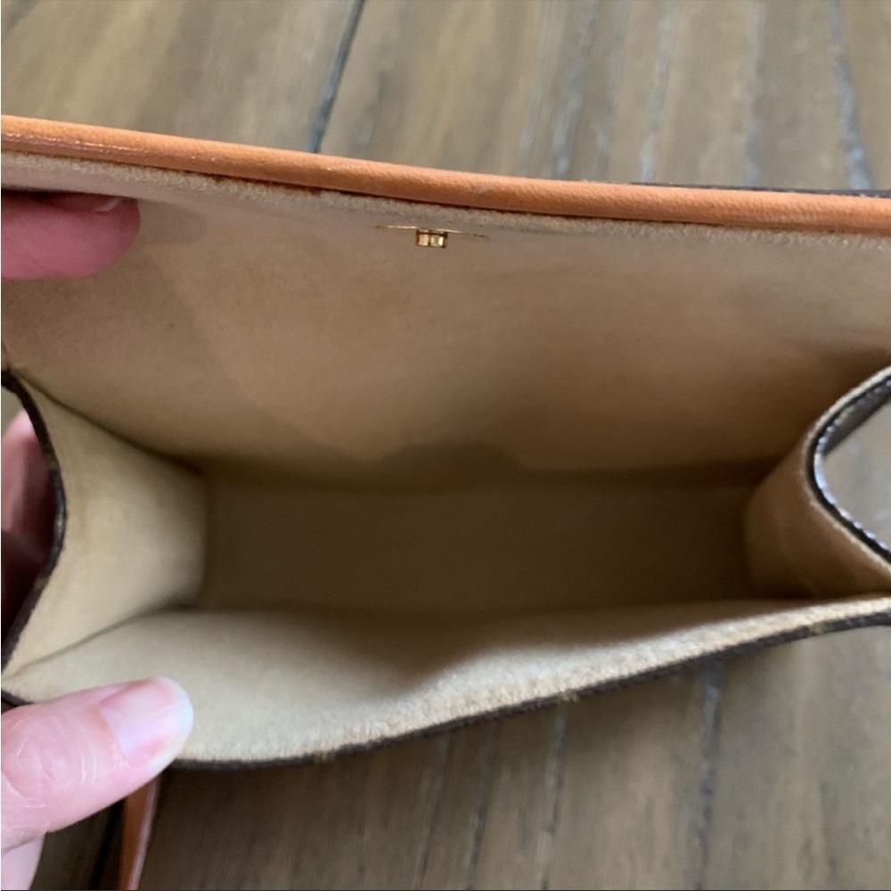 Louis Vuitton Florentine Waist Bag - Picture 5 of 16